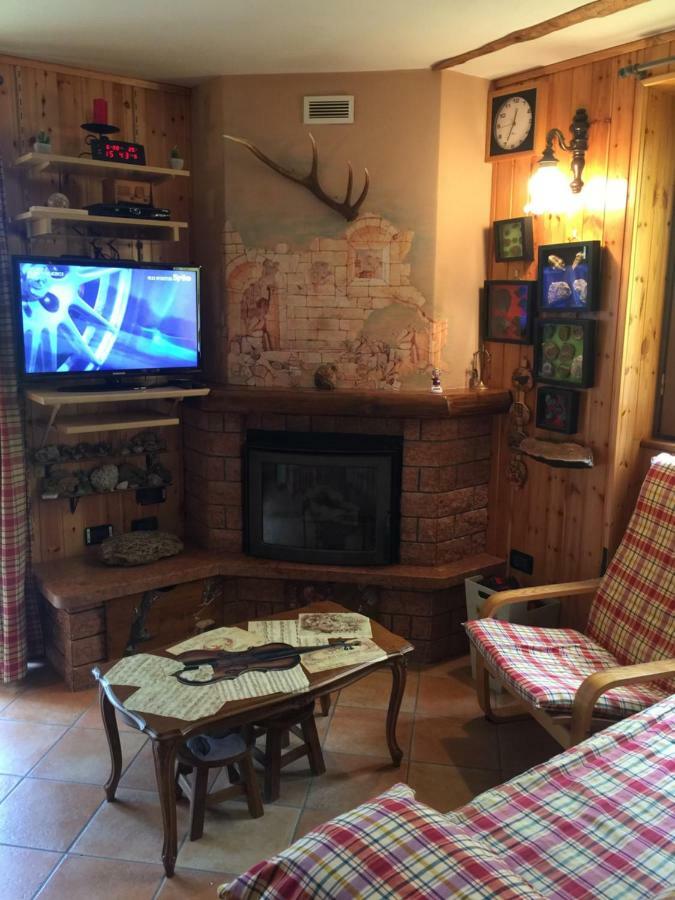 Vilmaggiore Scalve E La Presolanaヴィラ エクステリア 写真